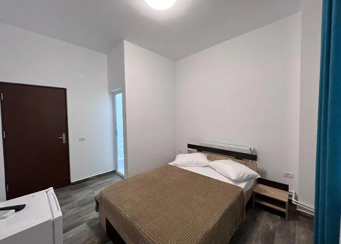 Amy Asterias בית אירוח