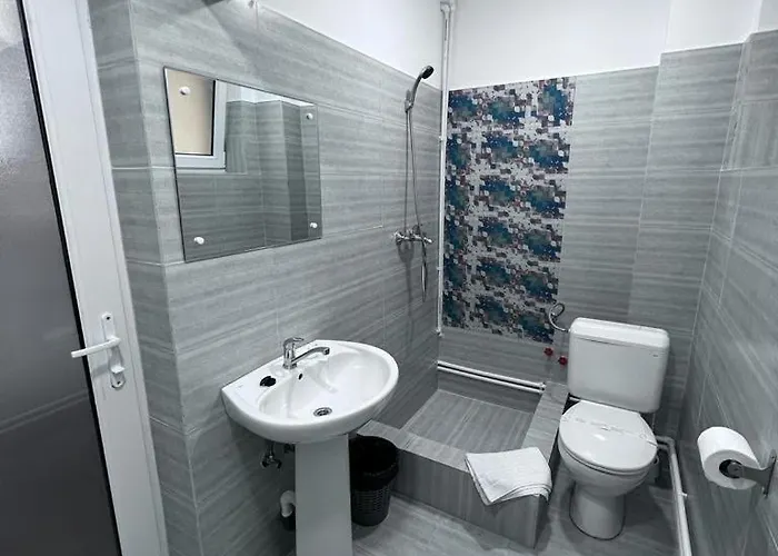 Amy Asterias אפורי נורד