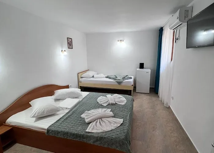 בית אירוח Amy Asterias אפורי נורד